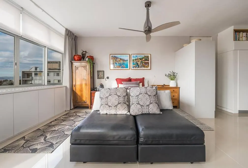 Modern Cozy Apartment In The Heart Of Green Point Cape Town 0*,